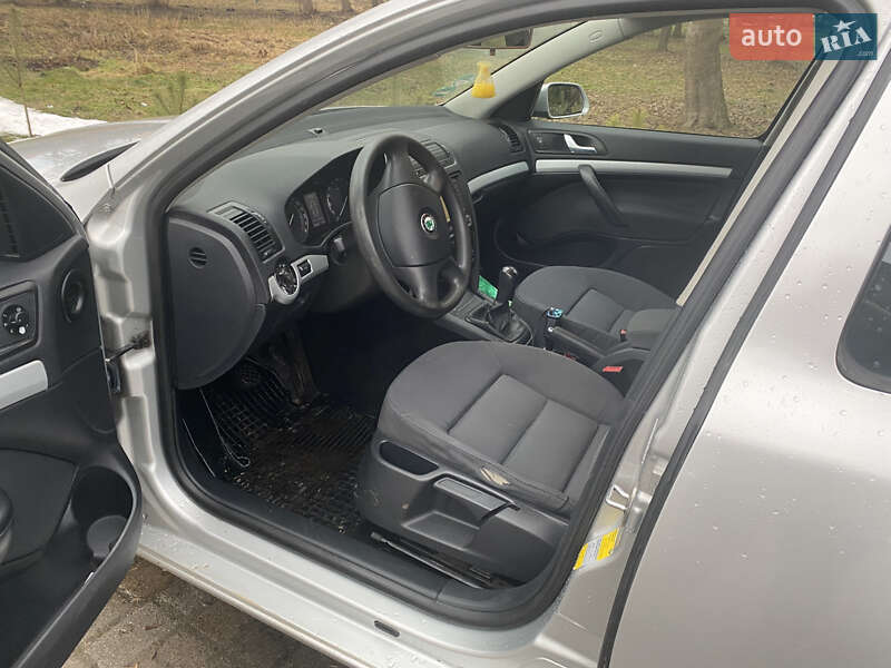 Ліфтбек Skoda Octavia 2005 в Мостиській