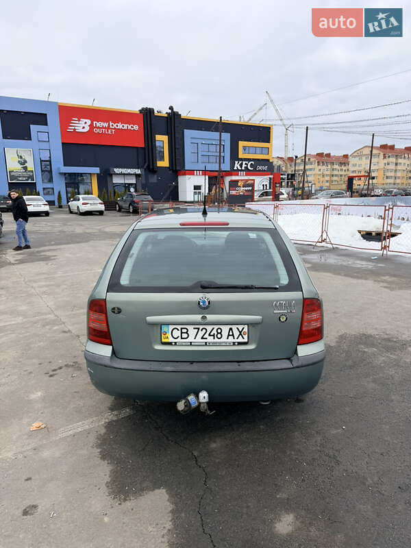 Универсал Skoda Octavia 2002 в Софиевской Борщаговке