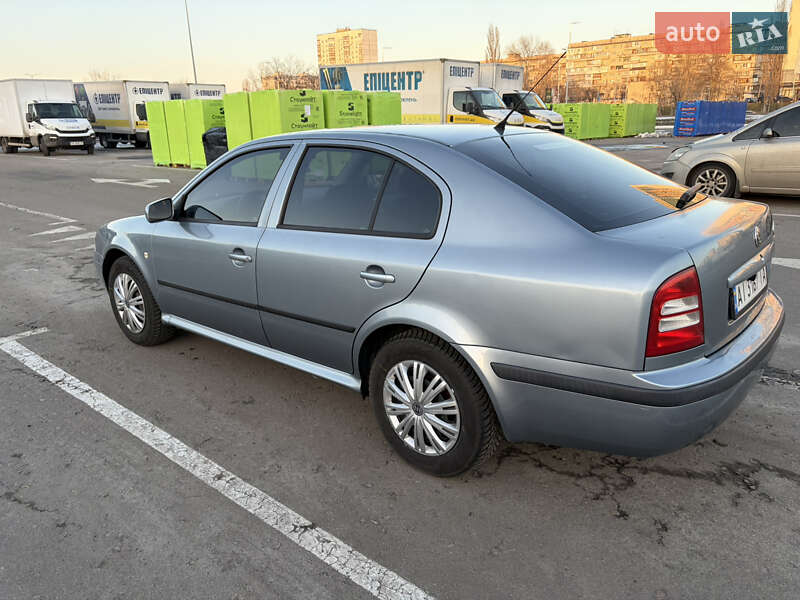 Лифтбек Skoda Octavia 2004 в Киеве