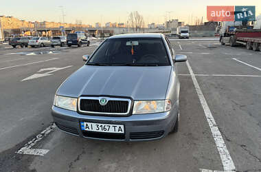 Лифтбек Skoda Octavia 2004 в Киеве