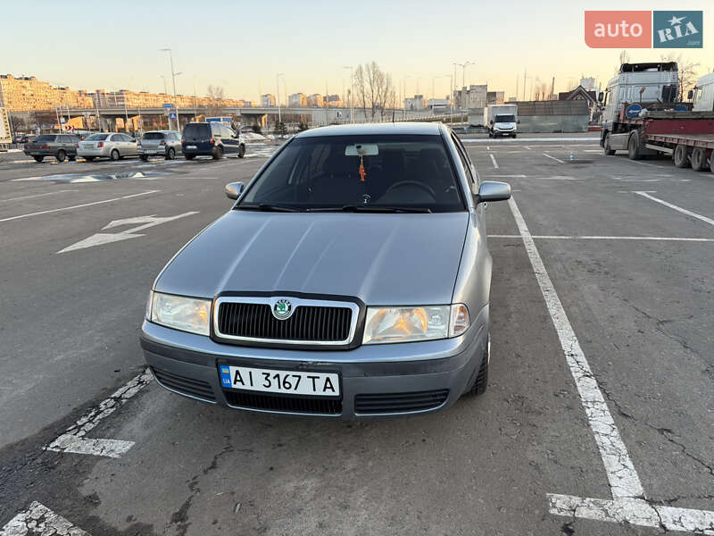 Лифтбек Skoda Octavia 2004 в Киеве