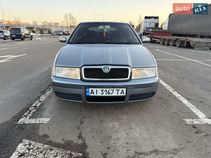 Лифтбек Skoda Octavia 2004 в Киеве