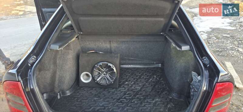 Лифтбек Skoda Octavia 2008 в Буковеле