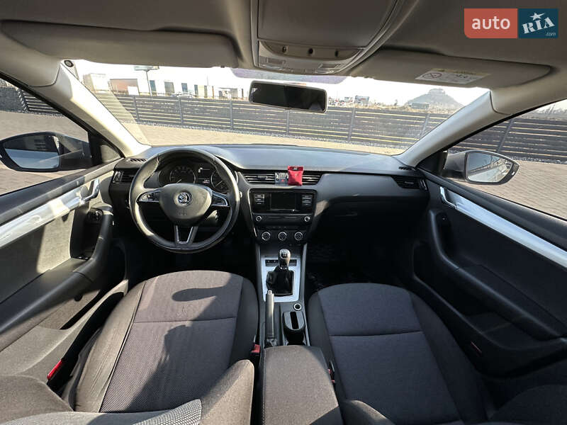 Универсал Skoda Octavia 2015 в Мукачево