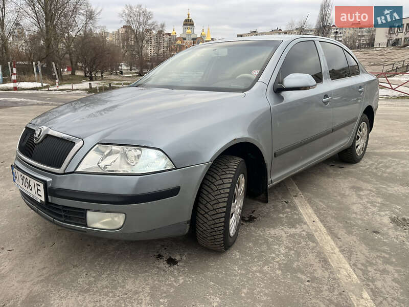Лифтбек Skoda Octavia 2005 в Киеве