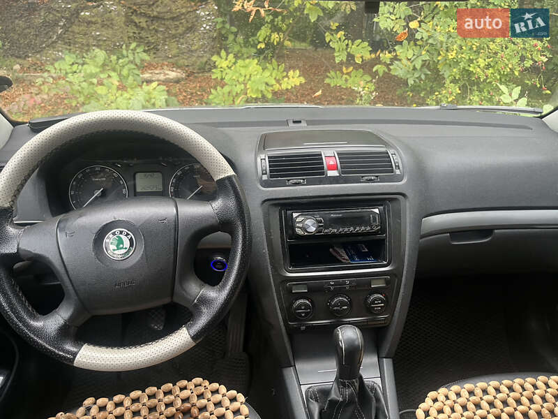 Лифтбек Skoda Octavia 2005 в Киеве