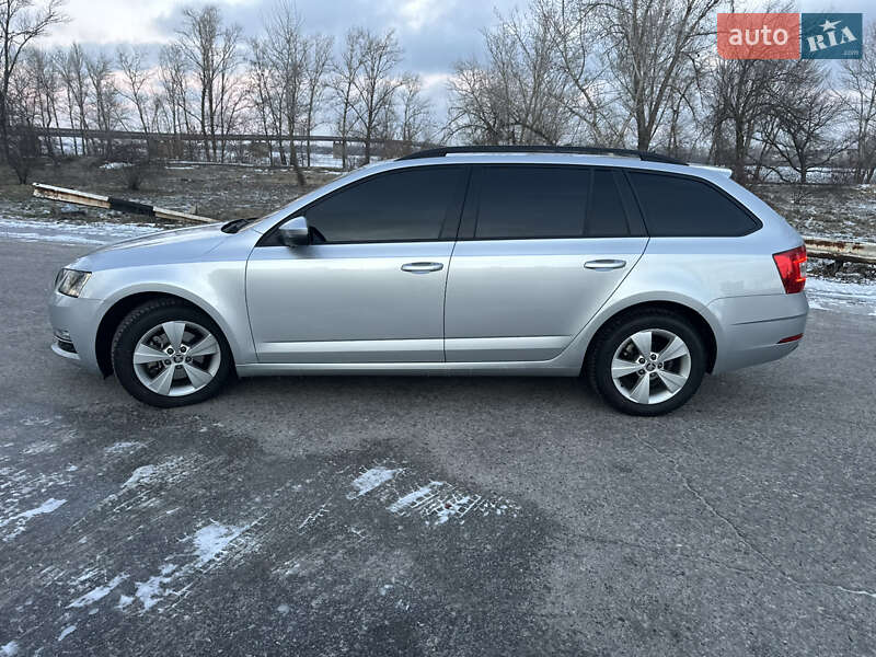 Универсал Skoda Octavia 2018 в Днепре