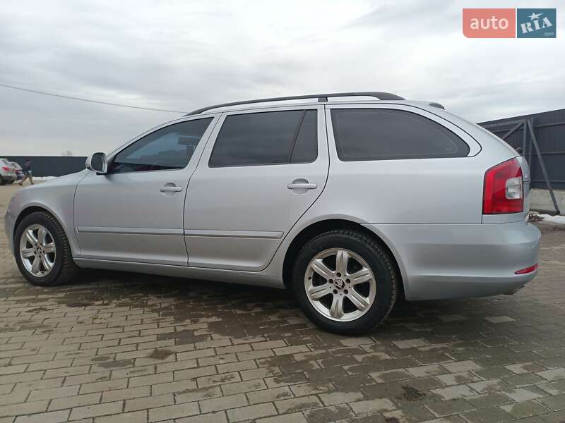 Универсал Skoda Octavia 2010 в Калуше