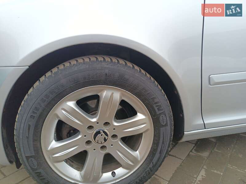 Универсал Skoda Octavia 2010 в Калуше