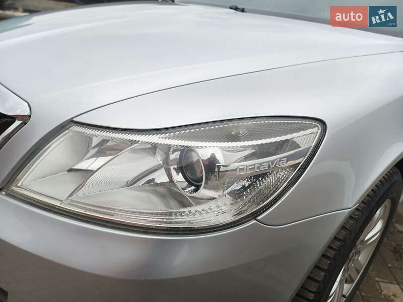 Универсал Skoda Octavia 2010 в Калуше
