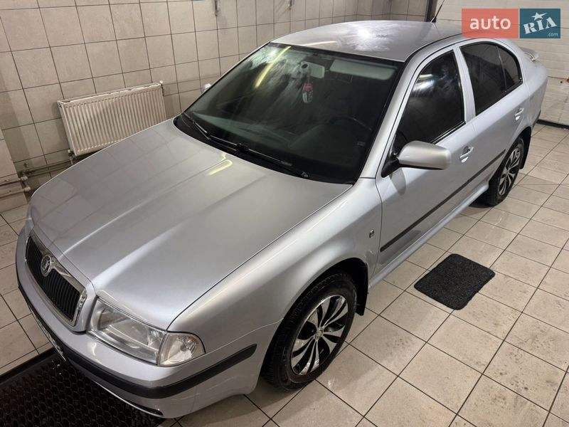 Лифтбек Skoda Octavia 2009 в Кременчуге