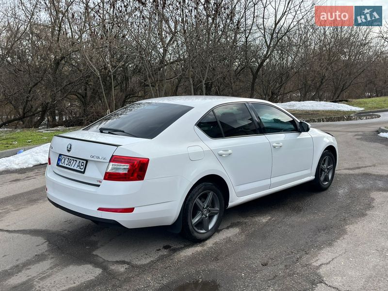 Лифтбек Skoda Octavia 2013 в Смеле