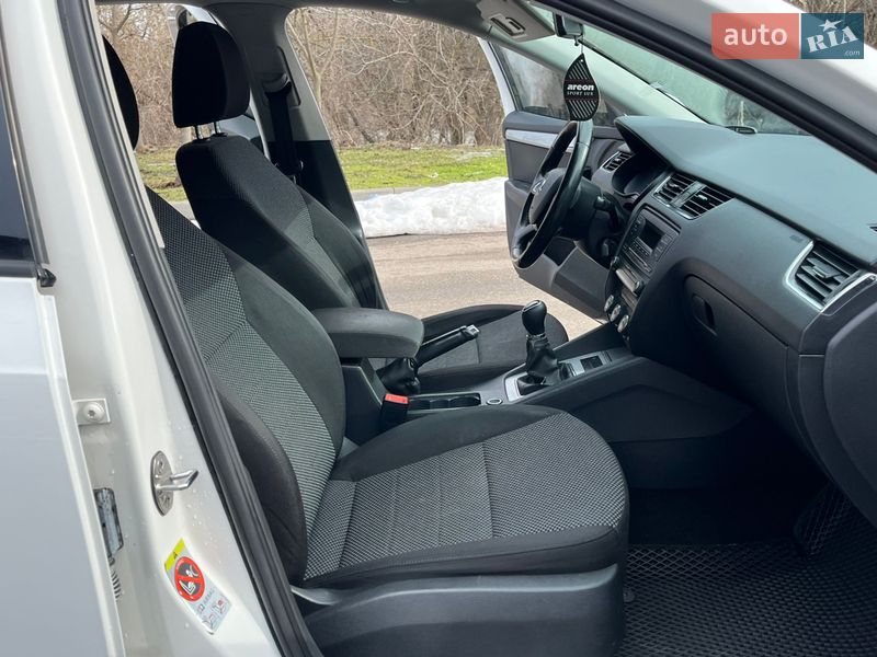 Лифтбек Skoda Octavia 2013 в Смеле