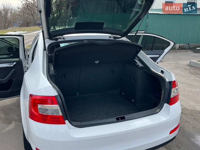 Лифтбек Skoda Octavia 2013 в Смеле