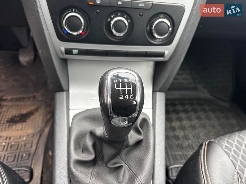Лифтбек Skoda Octavia 2012 в Запорожье