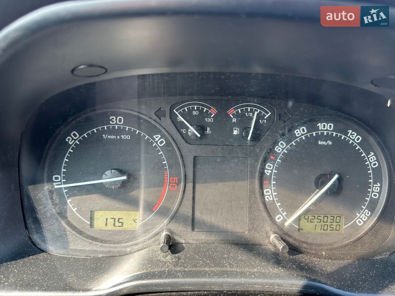 Лифтбек Skoda Octavia 2001 в Иршаве