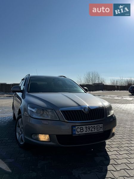 Универсал Skoda Octavia 2010 в Софиевской Борщаговке