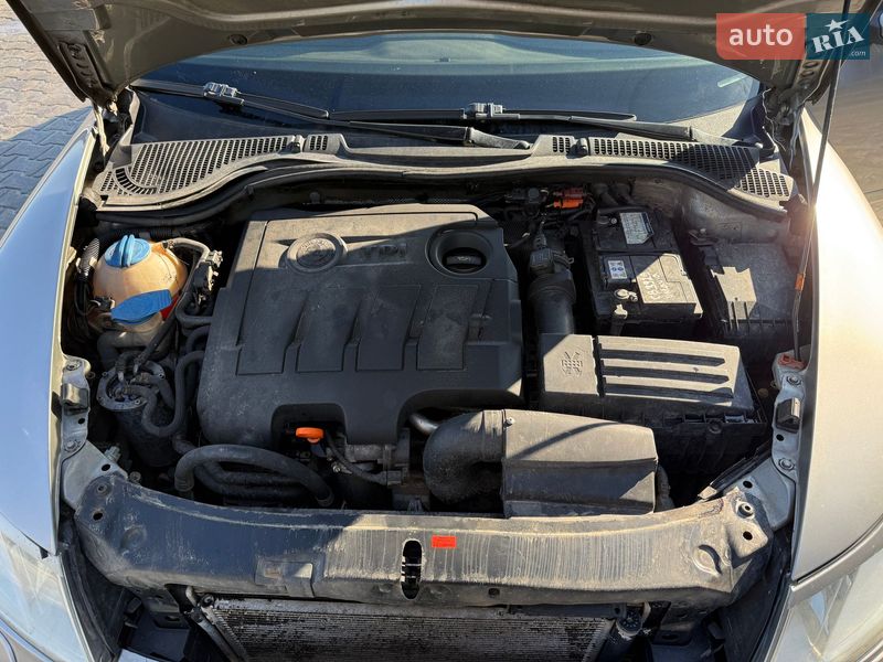 Универсал Skoda Octavia 2010 в Софиевской Борщаговке