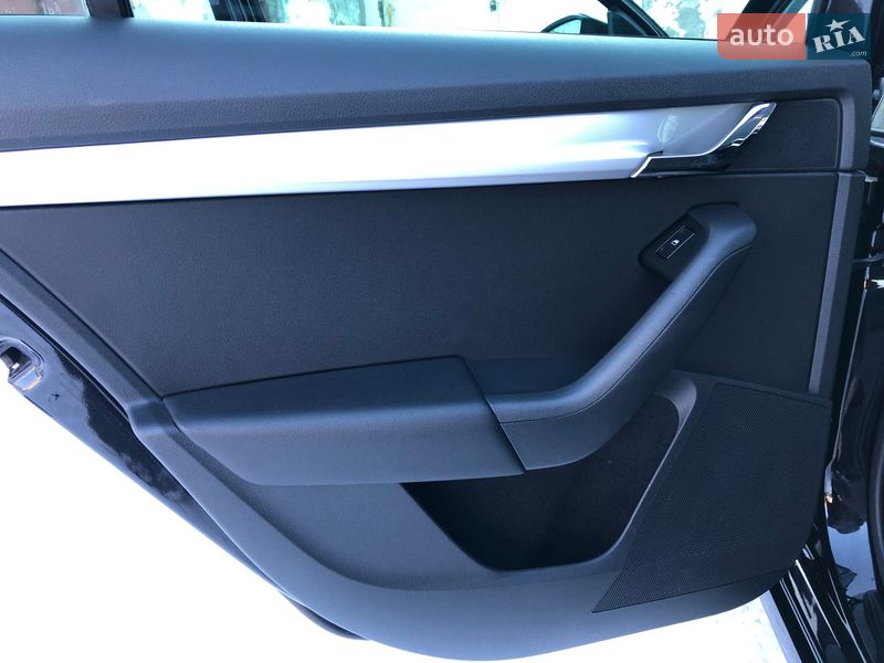 Универсал Skoda Octavia 2015 в Коростене