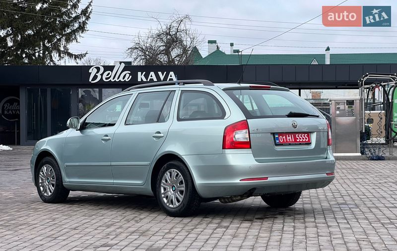Универсал Skoda Octavia 2010 в Лубнах