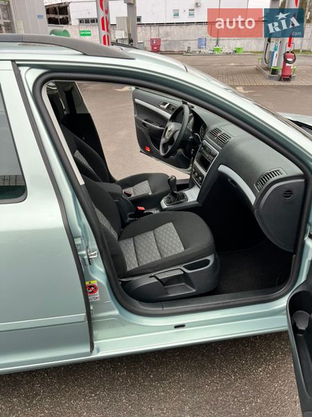 Универсал Skoda Octavia 2010 в Лубнах
