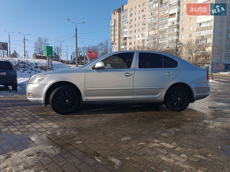 Лифтбек Skoda Octavia 2010 в Сумах