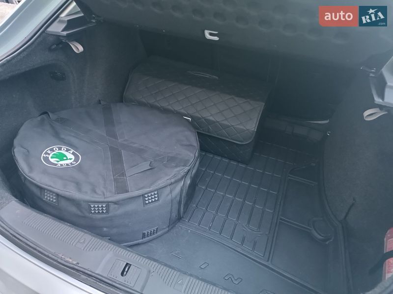 Лифтбек Skoda Octavia 2010 в Сумах