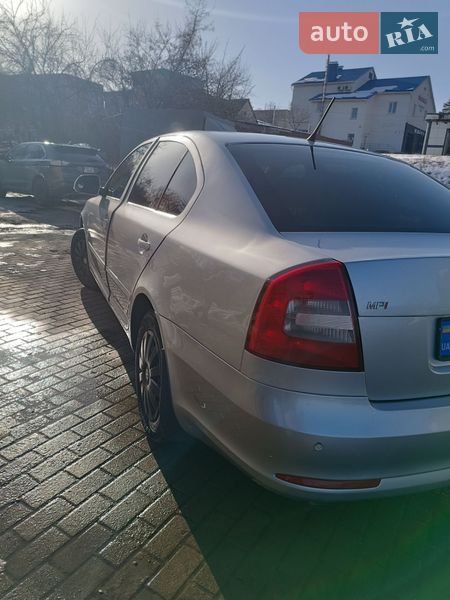 Лифтбек Skoda Octavia 2010 в Сумах
