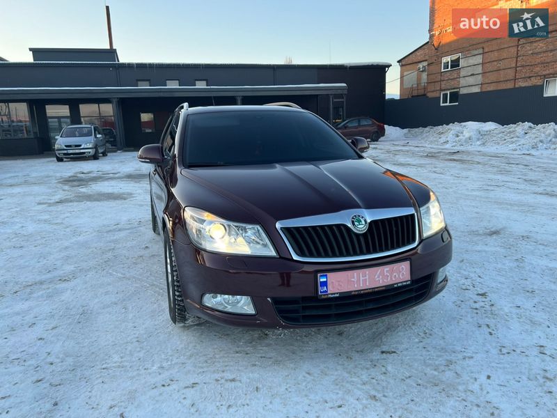 Универсал Skoda Octavia 2009 в Нововолынске