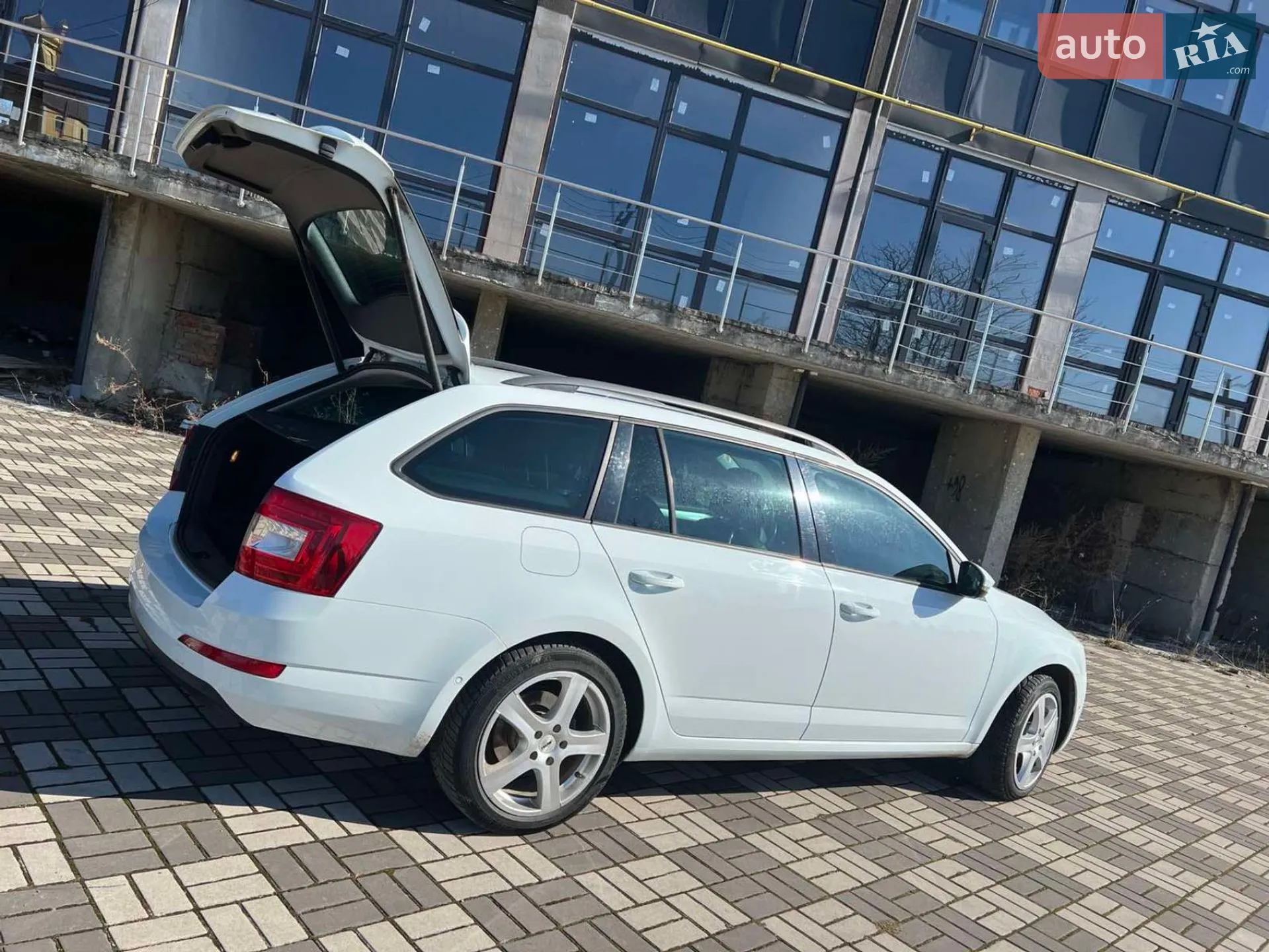 2015 Skoda Octavia - мініатюра 3