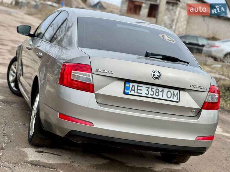 Лифтбек Skoda Octavia 2013 в Днепре