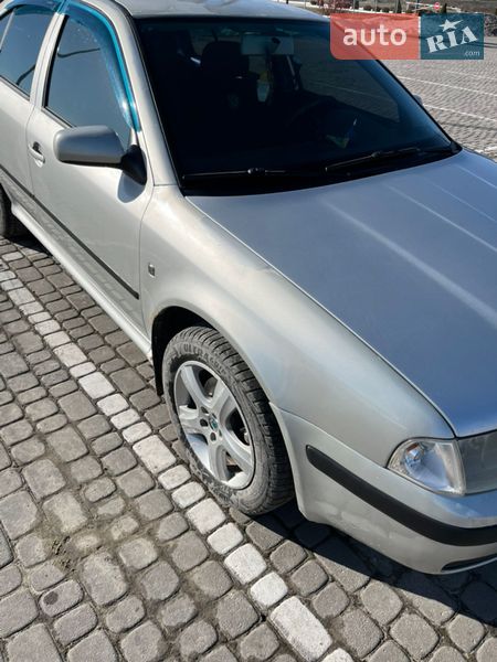 Лифтбек Skoda Octavia 2008 в Львове
