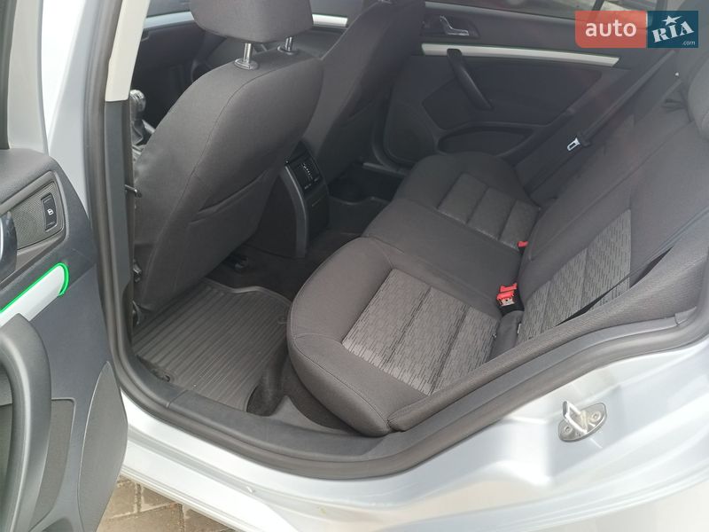 Универсал Skoda Octavia 2010 в Калуше