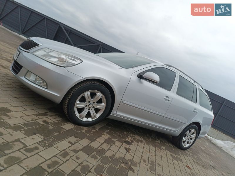 Универсал Skoda Octavia 2010 в Калуше