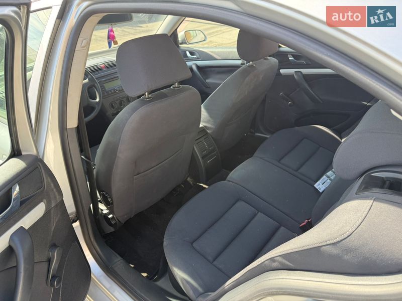 Лифтбек Skoda Octavia 2005 в Ровно