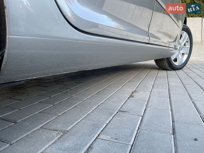 Универсал Skoda Octavia 2013 в Ровно