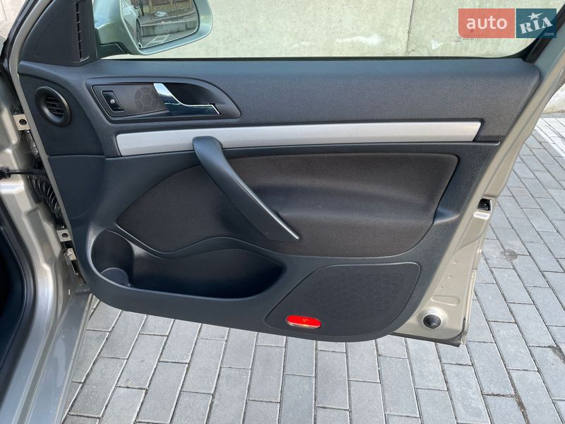 Универсал Skoda Octavia 2013 в Ровно