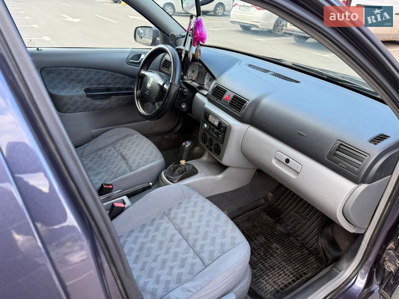 Ліфтбек Skoda Octavia 2002 в Києві