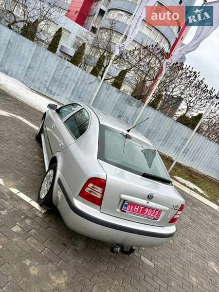 Лифтбек Skoda Octavia 2004 в Харькове