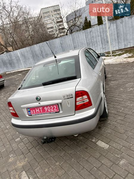 Лифтбек Skoda Octavia 2004 в Харькове