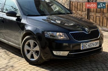 Универсал Skoda Octavia 2015 в Жидачове