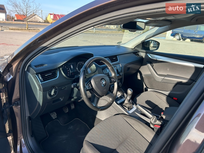 Универсал Skoda Octavia 2015 в Городке
