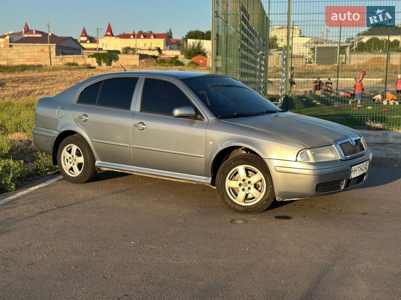 Лифтбек Skoda Octavia 2002 в Одессе