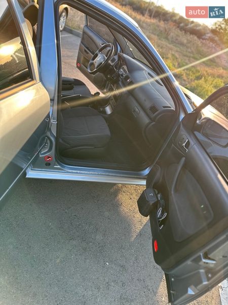 Лифтбек Skoda Octavia 2002 в Одессе