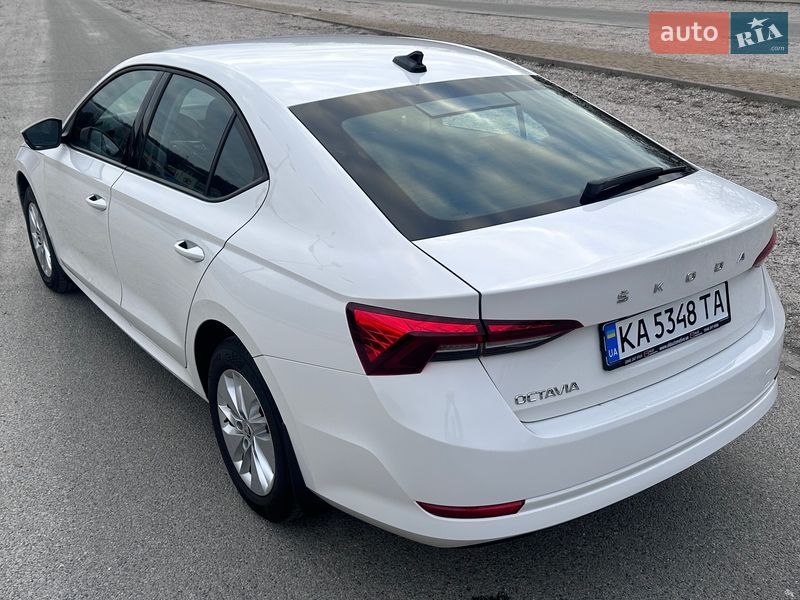Лифтбек Skoda Octavia 2022 в Днепре