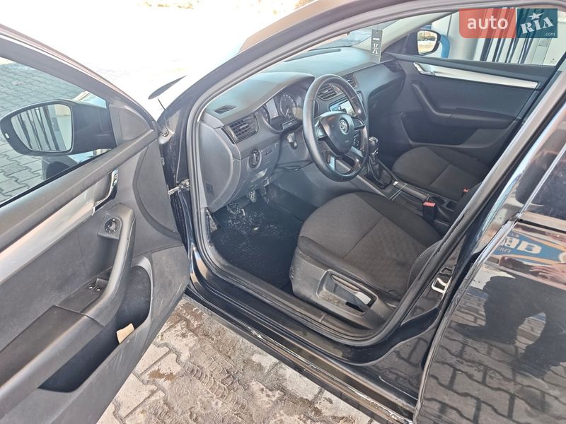 Лифтбек Skoda Octavia 2015 в Сумах
