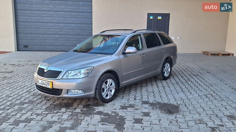 Универсал Skoda Octavia 2010 в Калуше