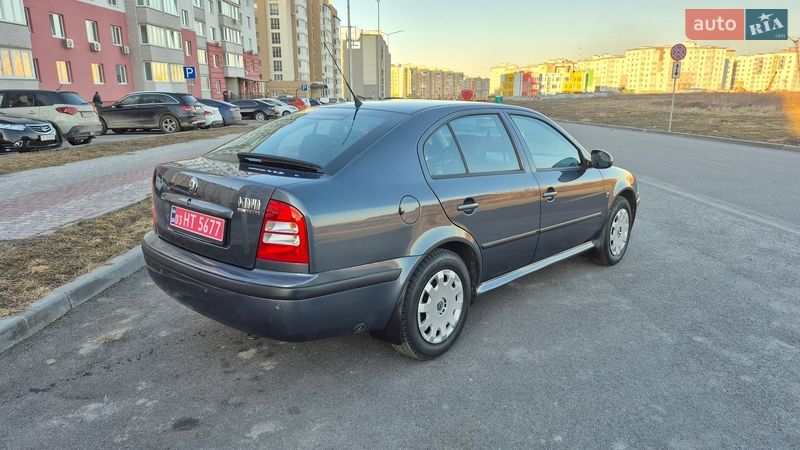 Лифтбек Skoda Octavia 2010 в Виннице