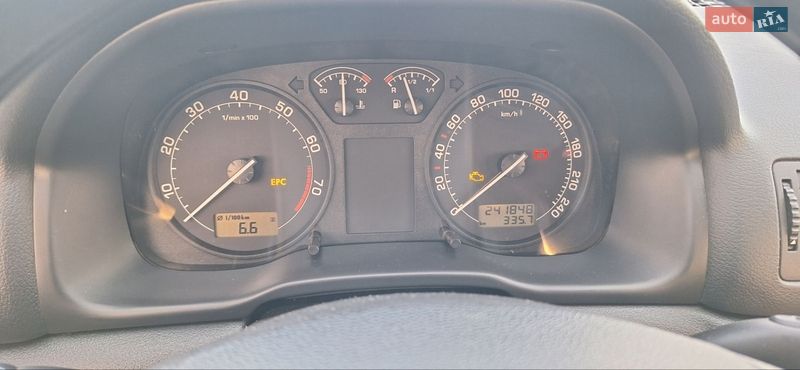 Лифтбек Skoda Octavia 2010 в Кропивницком