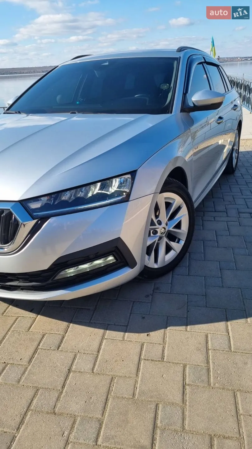 2021 Skoda Octavia - мініатюра 2